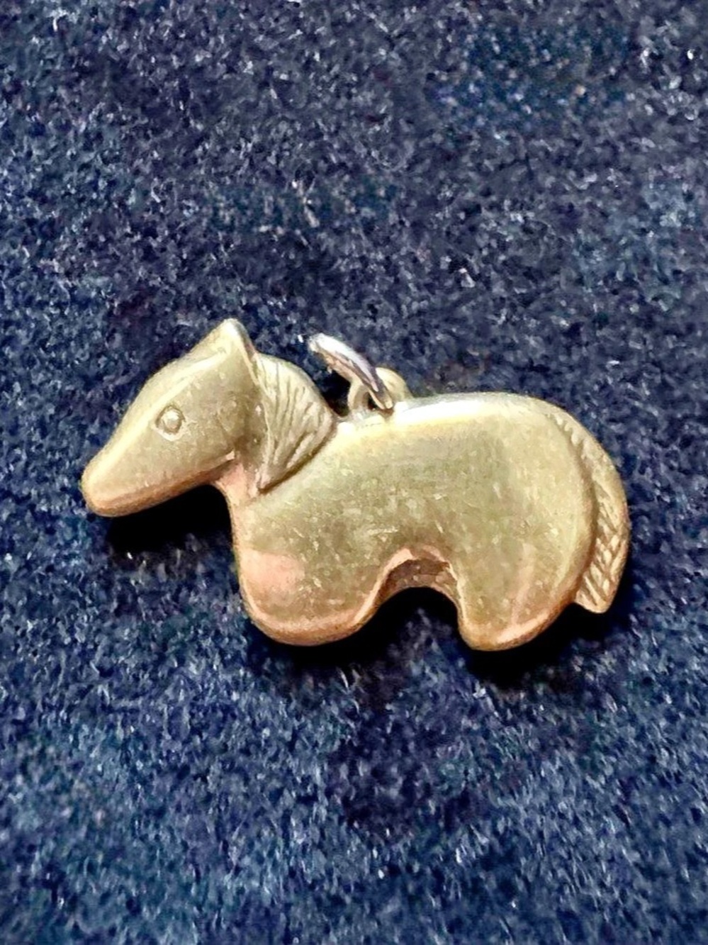 Kaniatobe Vintage Horse Fetish Charm